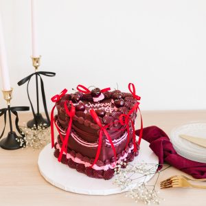 Gâteau de cœur au mascarpone et au velours rouge (6-8 portions)