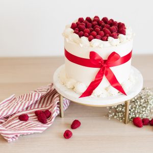 White Chocolate Raspberry Shortcake (6–8 servings)